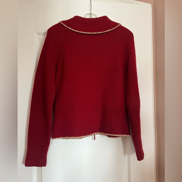 100% Wool - Elegant Red Women's Cardigan with Gold Trim - Picture 6 of 8
